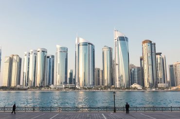Dubai ve Abu Dabi'de Şirket Kurmak veya Ticaret Yapmak İsteyen Türk Şirketleri İçin Yol Haritası